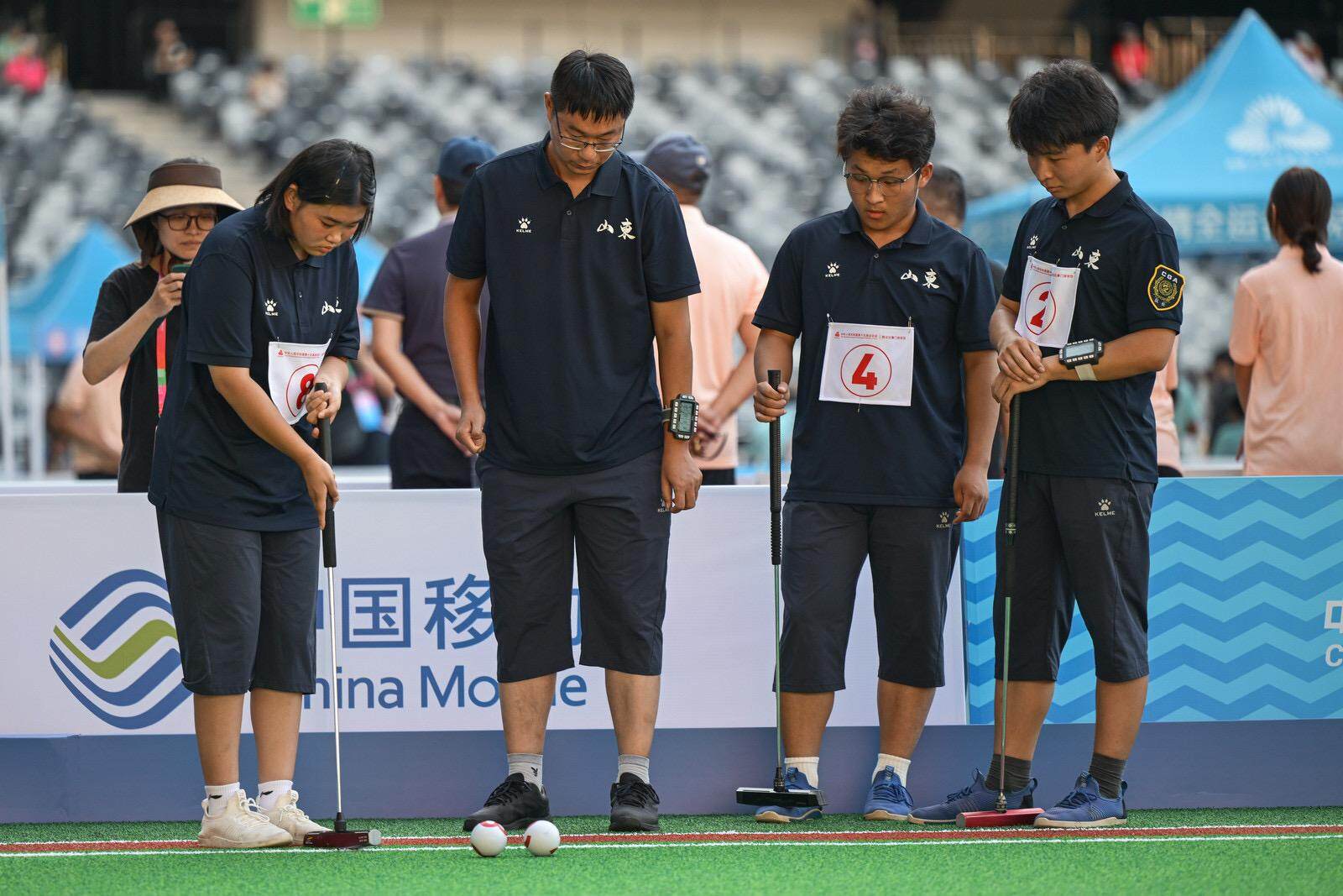 TB, 聋哑小将逆, 女子