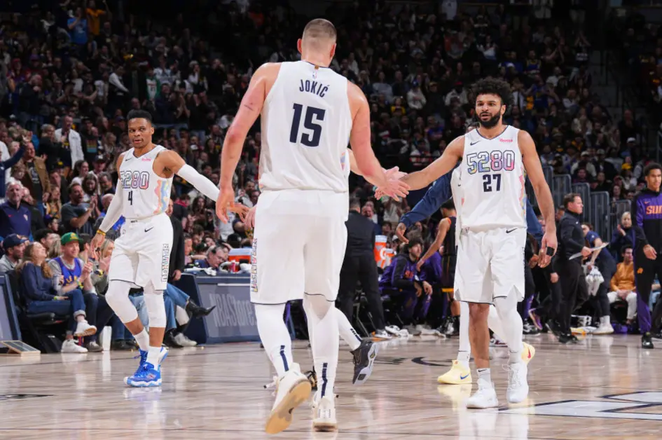 交易, 前总经理布 交易, 前总经理布