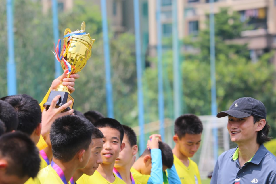 inews, src inews, src