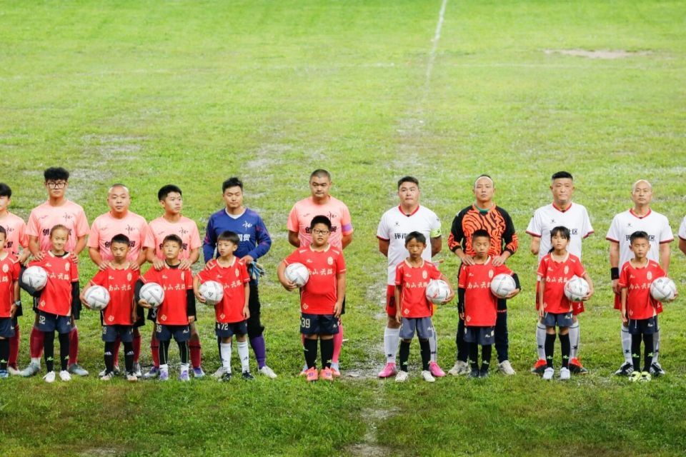 uJsQt, 勉励运动员, OF uJsQt, 勉励运动员, OF